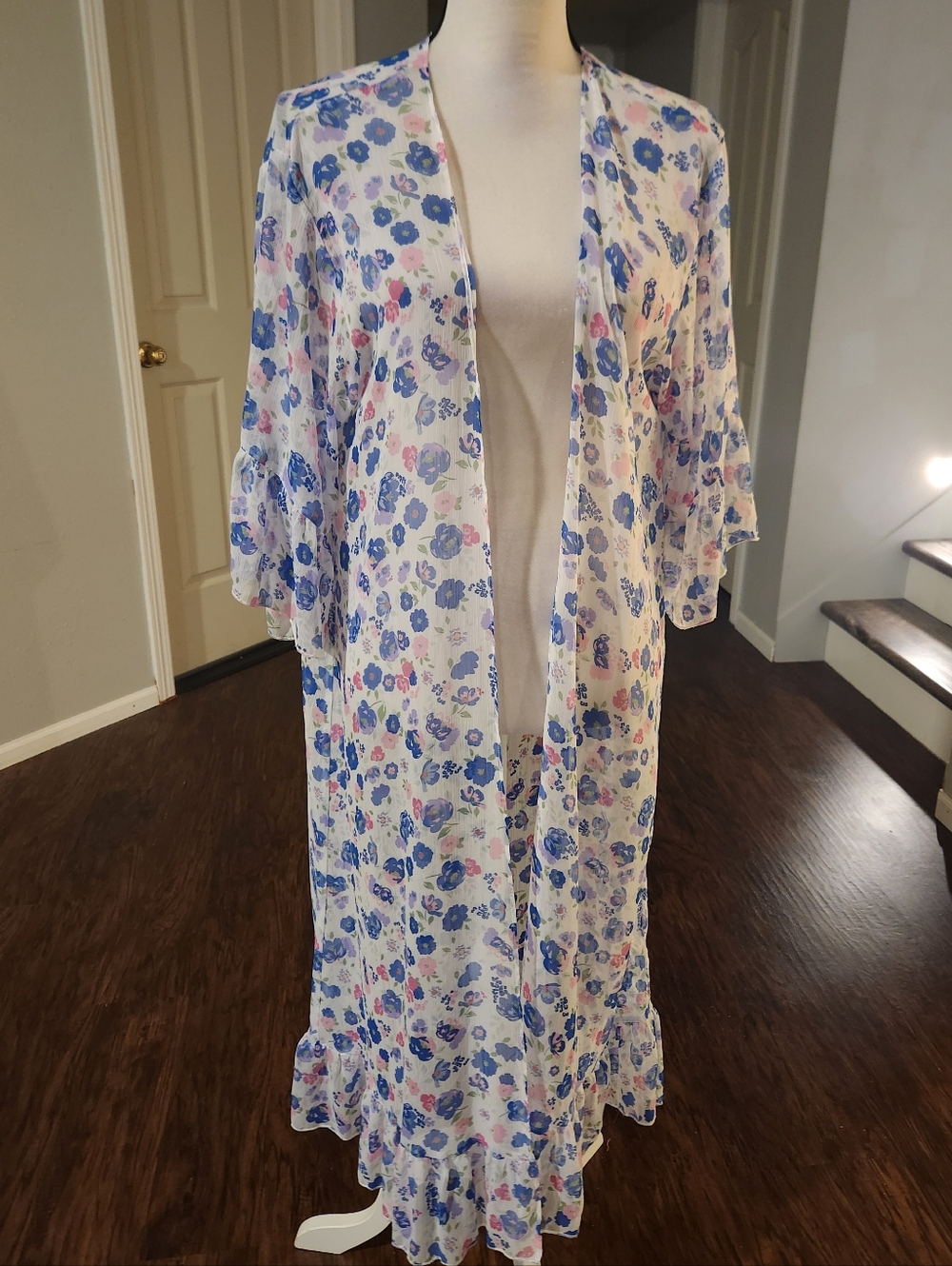 LOFT White Floral Duster Kimono with Blue and Pink Flowers
